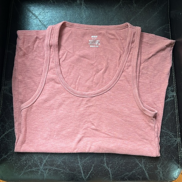 Aerie maternity tank, size small - Picture 2 of 3